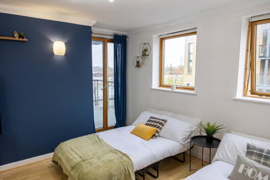 Morden London Apartment, By The Sea With Free Parking Exterior photo