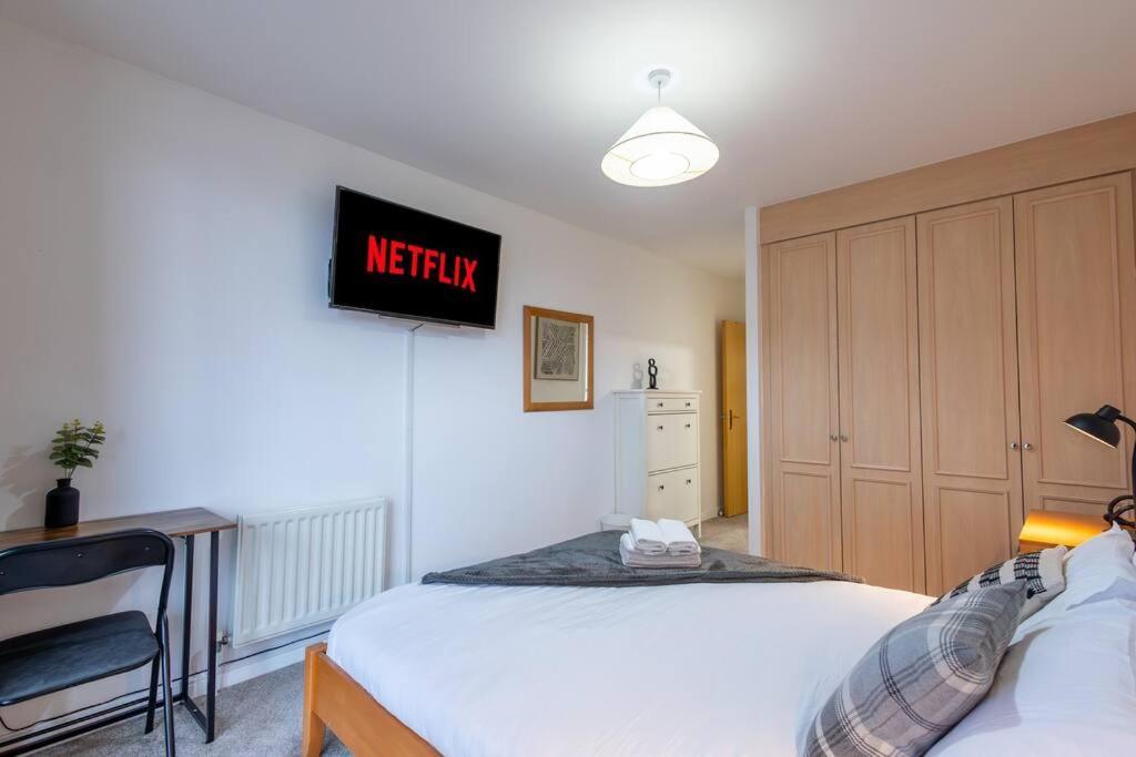 Morden London Apartment, By The Sea With Free Parking Exterior photo