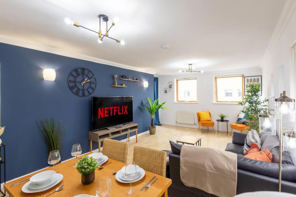 Morden London Apartment, By The Sea With Free Parking Exterior photo