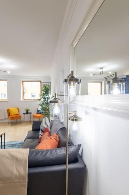Morden London Apartment, By The Sea With Free Parking Exterior photo
