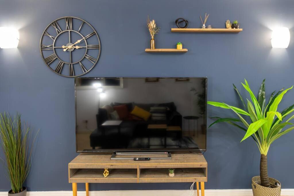 Morden London Apartment, By The Sea With Free Parking Exterior photo